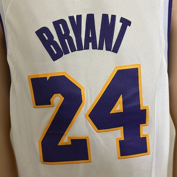 322. Kobe Bryant Lakers #24 licensed jersey size 50 new w tags Nike/wish patch - Picture 8 of 12